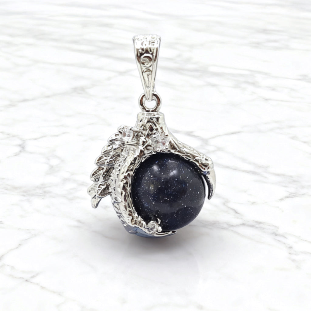 Pendentif Orbe Griffes de Dragon « Léger » — Quartz Goldstone Bleu
