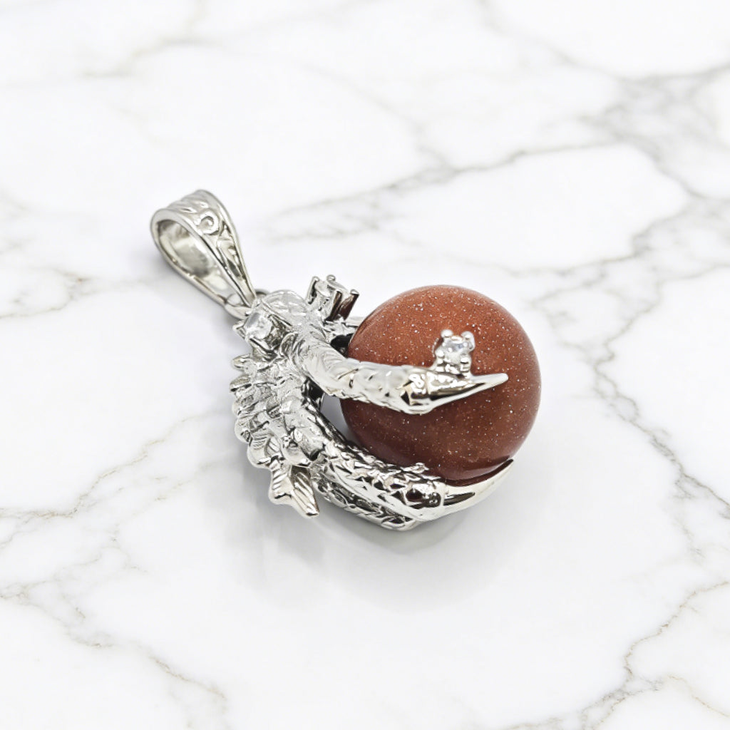 Pendentif Orbe Griffe de Dragon « Léger » — Quartz Goldstone