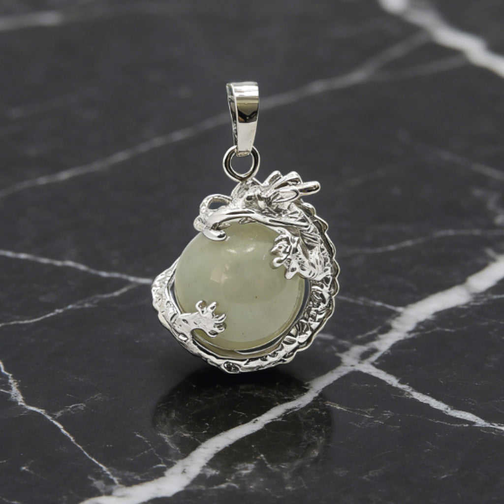 Pendentif Orbe Dragon « Léger » — Aventurine verte naturelle
