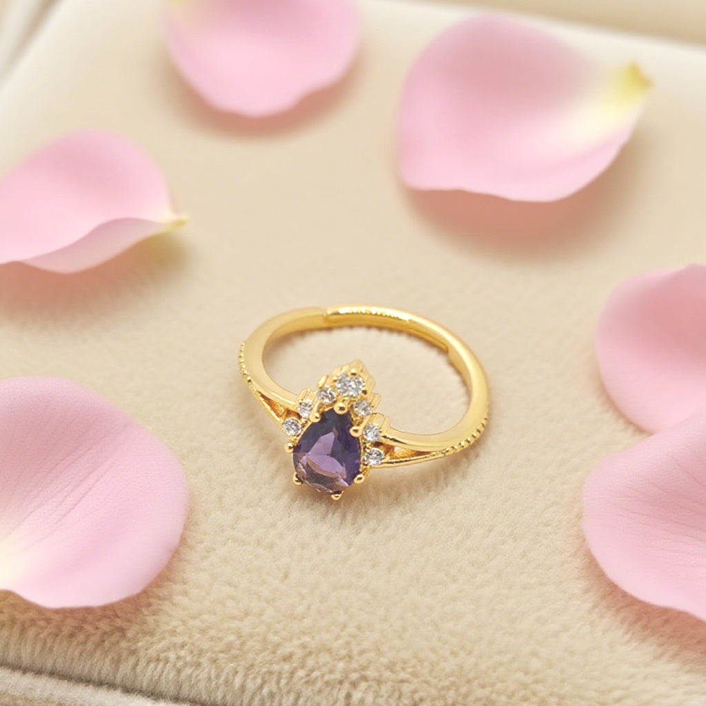 Bague réglable « Toujours » — Fausse améthyste et oxydes de zirconium clairs en cristal L’Ardeur, plaqué or 18 carats
