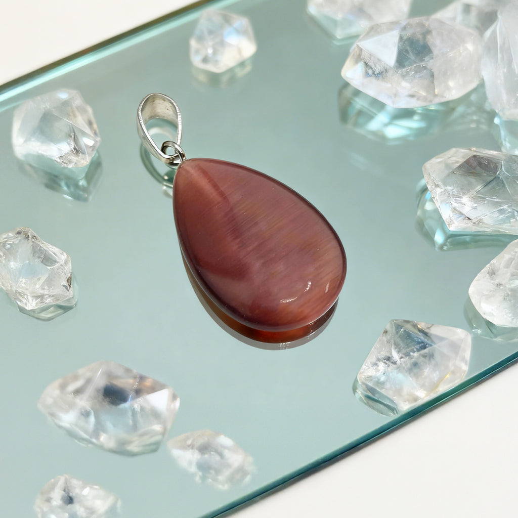 Pendentif en forme de larme « Léger » — Œil de chat synthétique, magenta