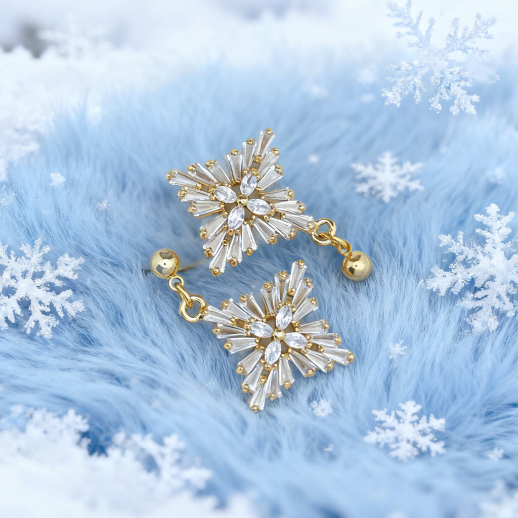 Boucles d'oreilles pendantes « Éclat » en forme d'étoile givrée — Plaqué or 18 carats, style cristal blanc