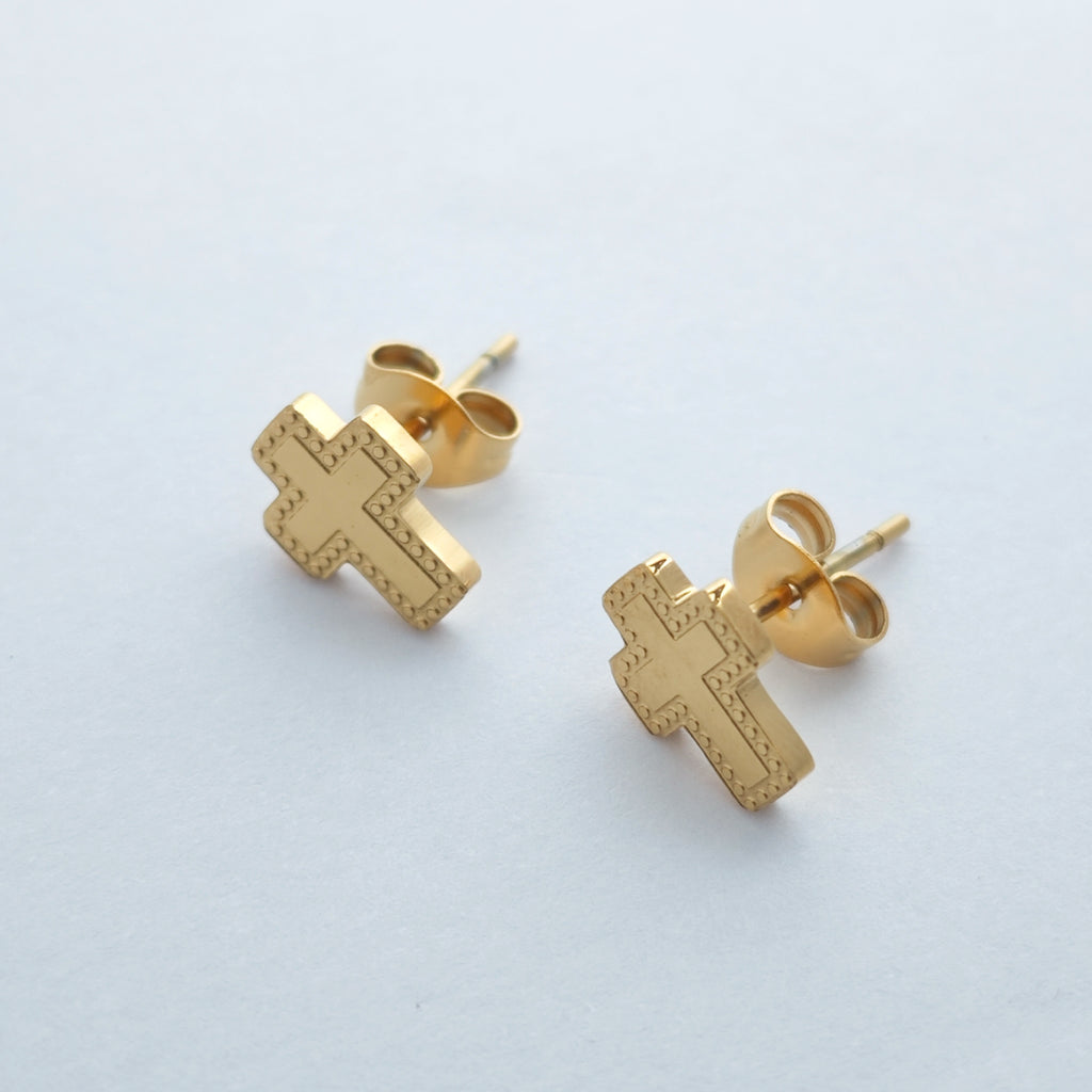 Boucles d'oreilles puces croix milgrain « Éclat » — Plaqué or 18 carats